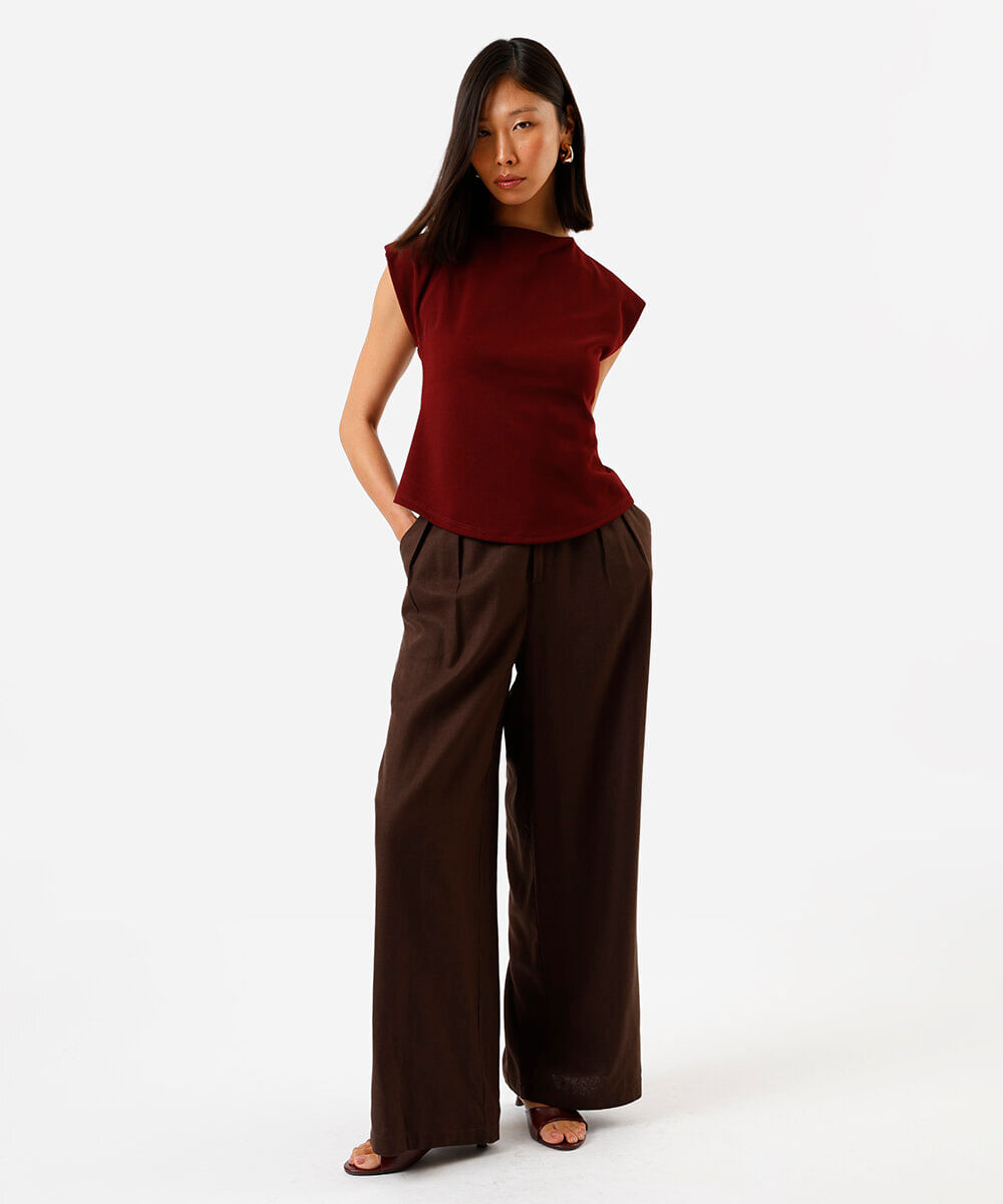 blusa peplum feminina com ombreiras vinho