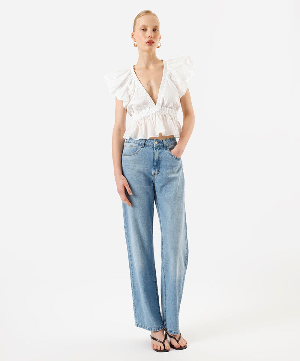 bata feminina decote v com babados off white