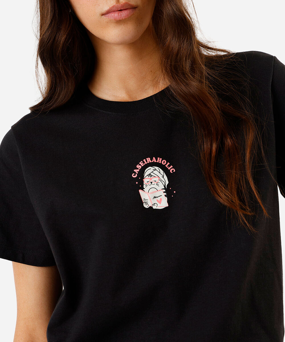 camiseta feminina regular caseiraholic preta