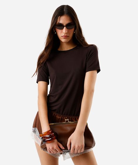 camiseta feminina básica baby look em liocel marrom