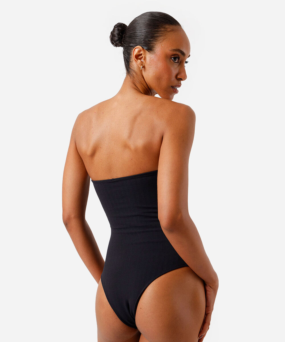 maiô sem alça feminino franzido preto