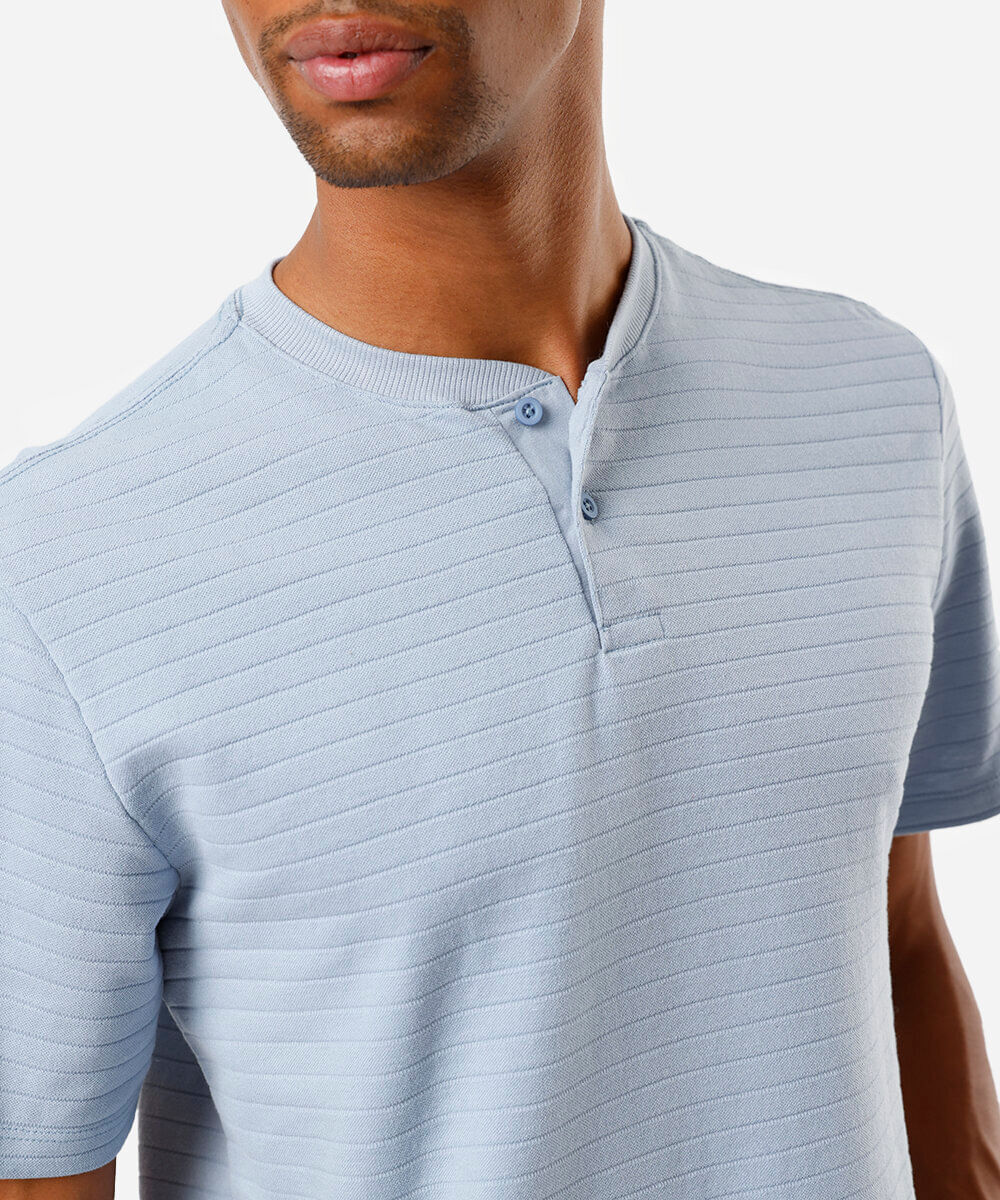 camiseta masculina henley listrada azul