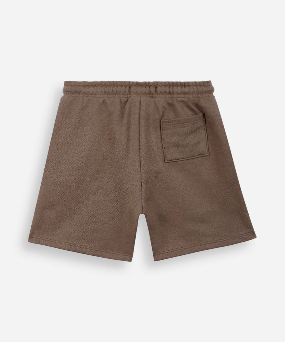 short infantil com recortes marrom