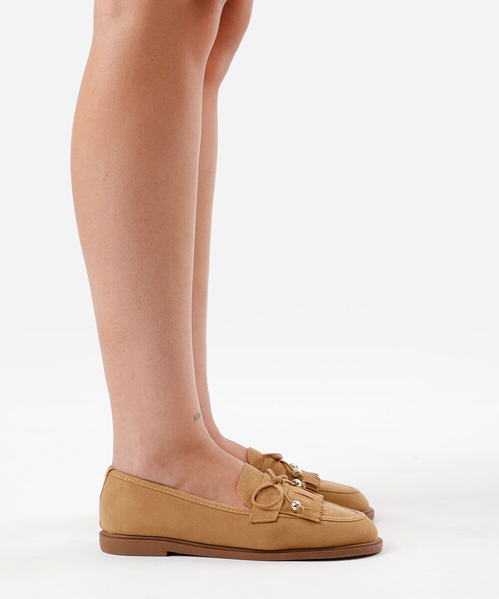 mocassim feminino com franja oneself bege