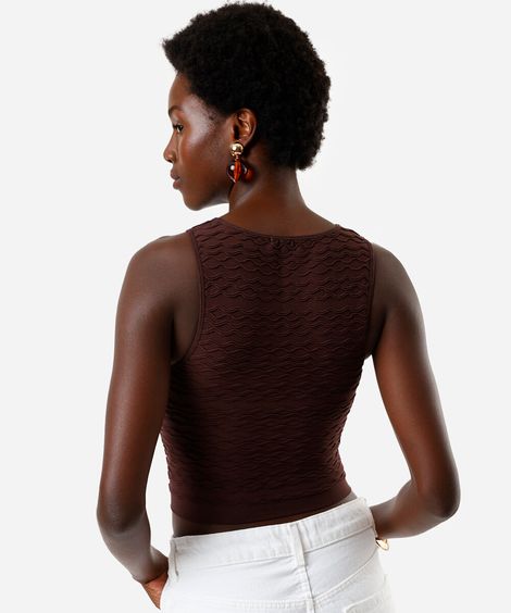 regata cropped feminina de poliamida texturizada marrom