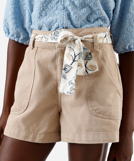short feminino evasê sarja cintura alta com lenço bege
