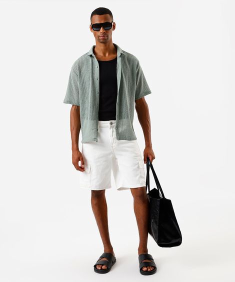 bermuda reta masculina com bolsos cargo off white