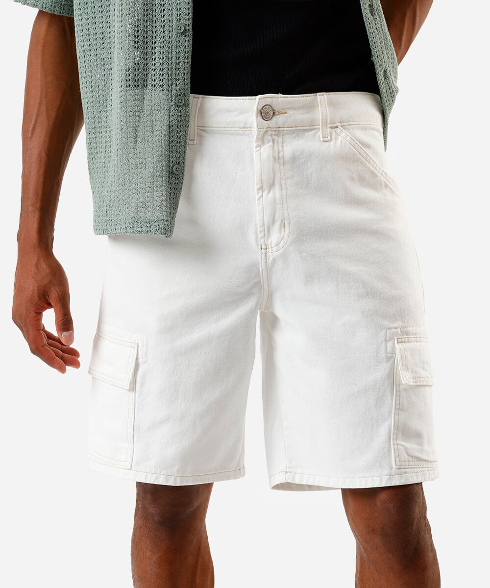 bermuda reta masculina com bolsos cargo off white