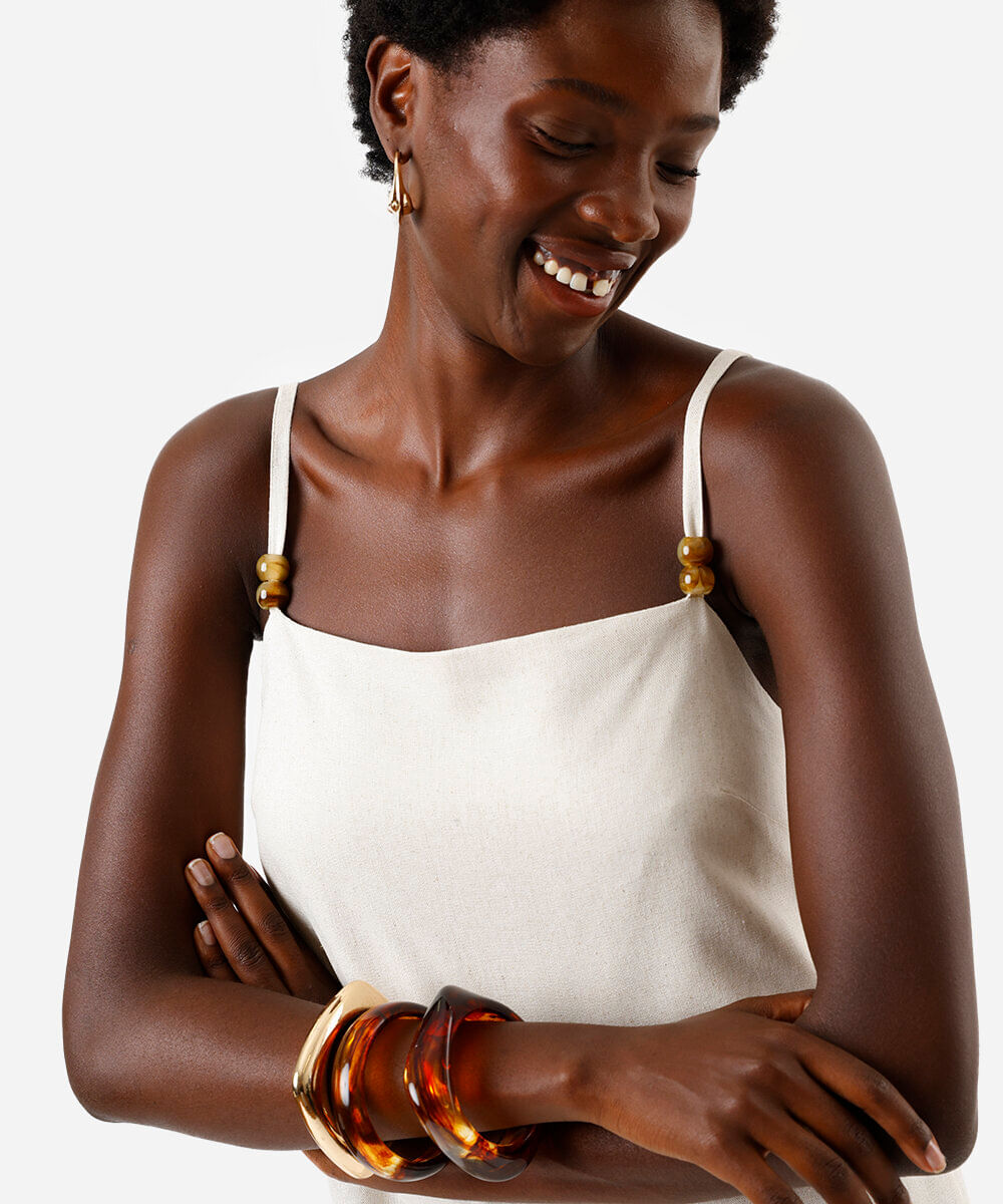 vestido longo alça fina feminino com linho e fenda bege