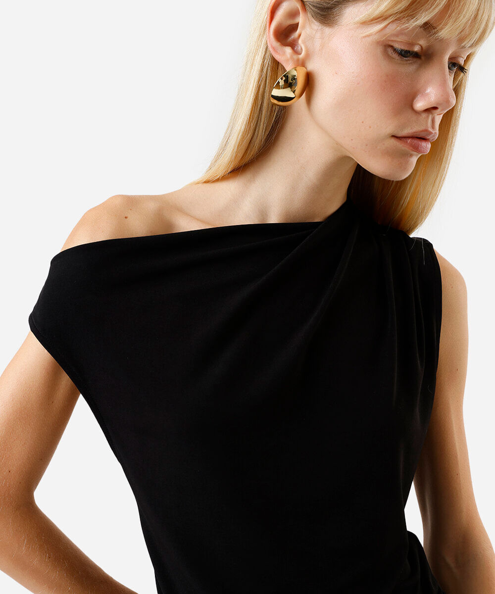 blusa feminina franzida assimétrica preta