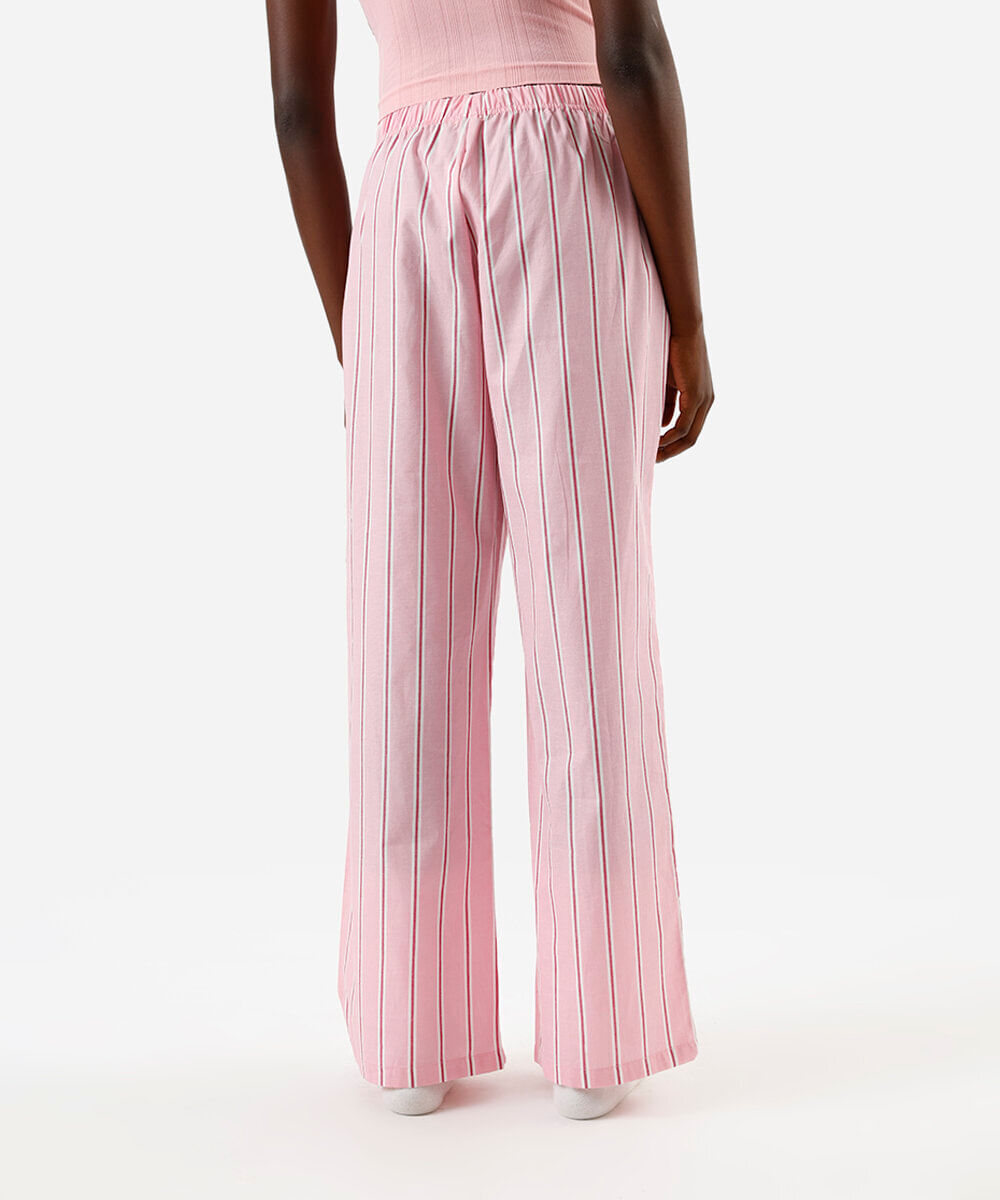 calça de pijama listrada rosa