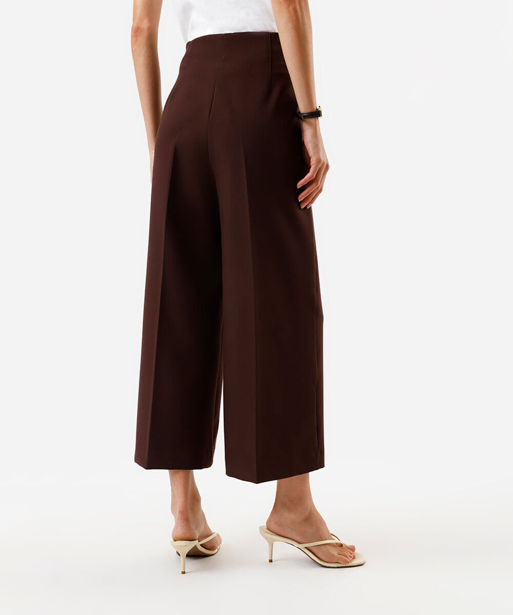 calça feminina alfaiataria wide cropped marrom