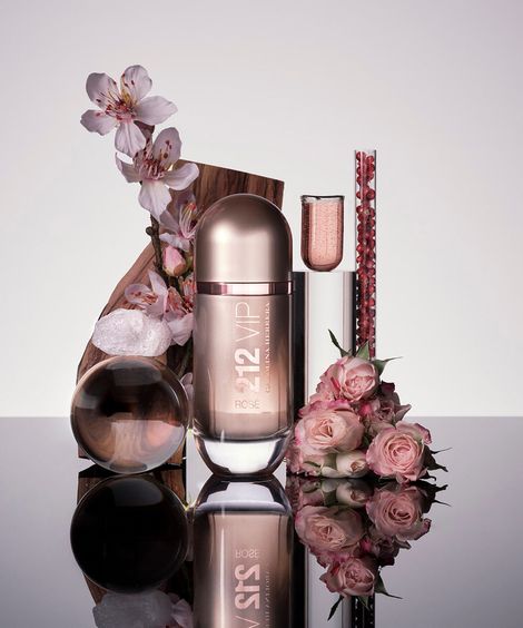 Perfume Feminino Carolina Herrera 212 VIP Rosé Eau de Parfum 125ml  Único