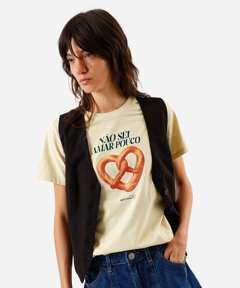 camiseta feminina não sei amar pouco amarela