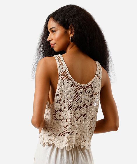 regata feminina de crochet floral bege