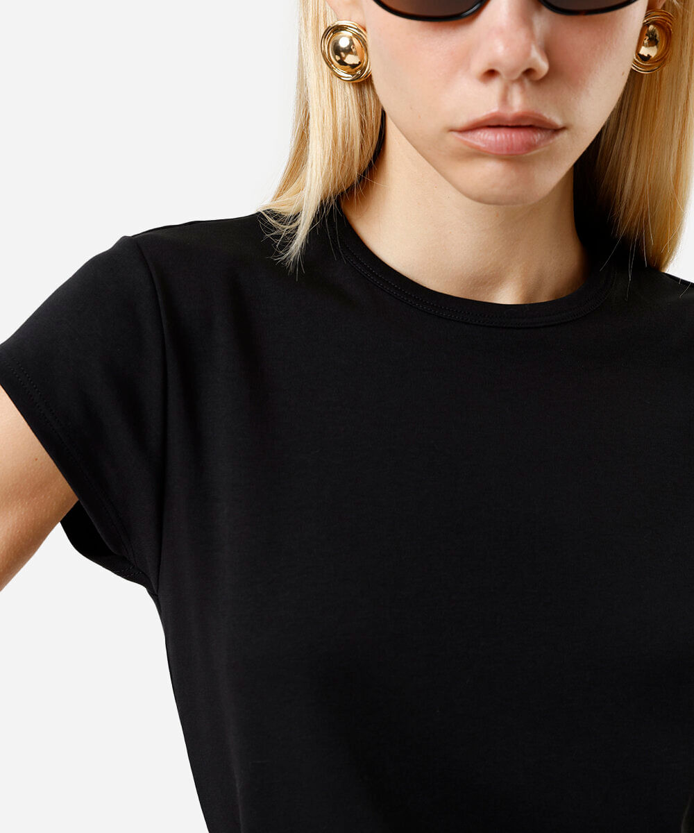 camiseta baby look feminina de algodão peruano interlock preta