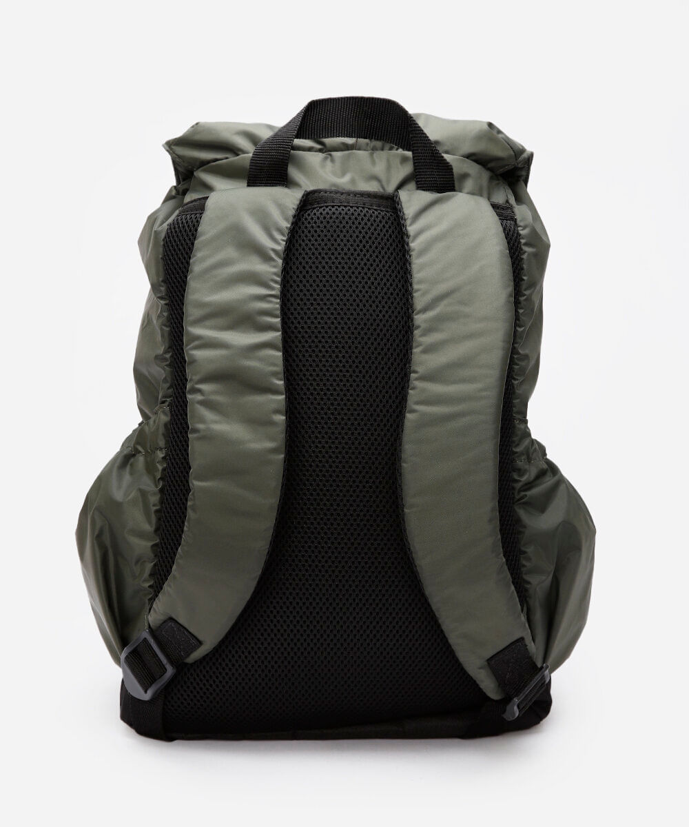 mochila masculina verde