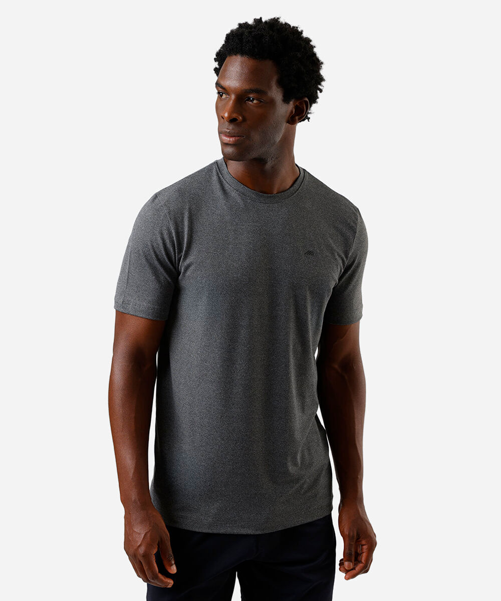 camiseta esportiva masculina estampada cinza