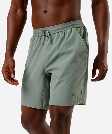 short masculino esportivo com recortes verde
