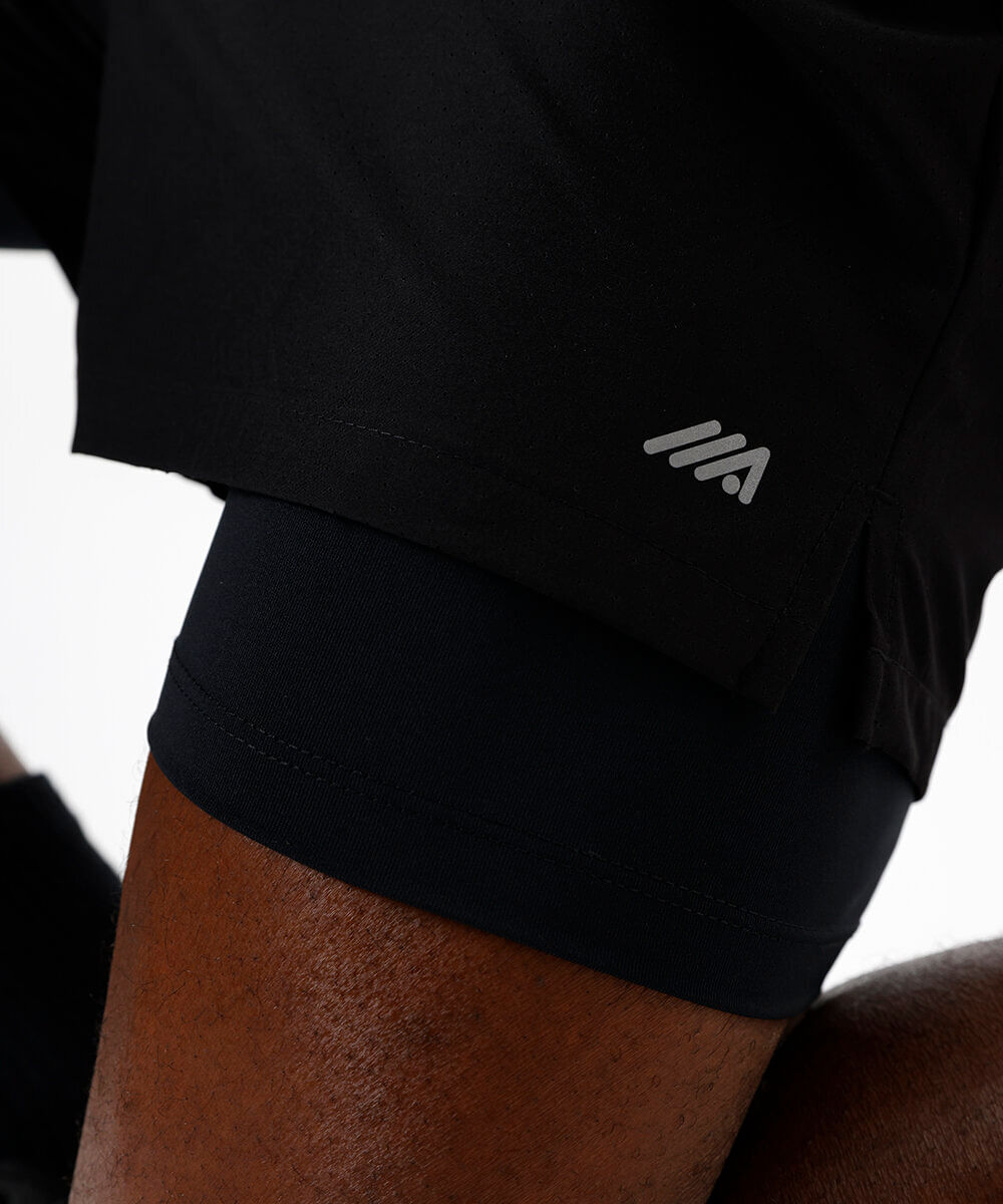 short masculino esportivo com bermuda de compressão preto