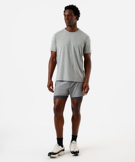 short masculino esportivo com bermuda de compressão cinza