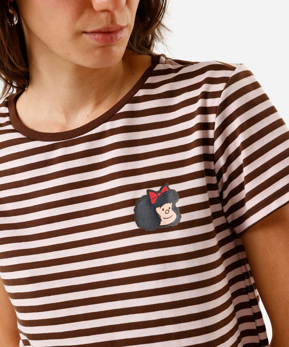 camiseta feminina listrada mafalda marrom
