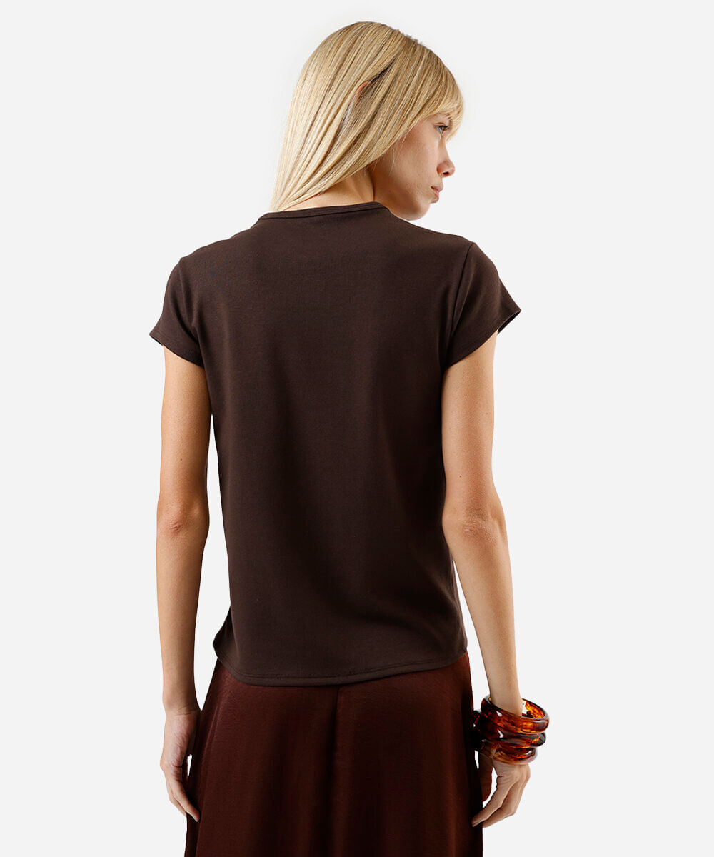 camiseta baby look feminina de algodão peruano interlock marrom