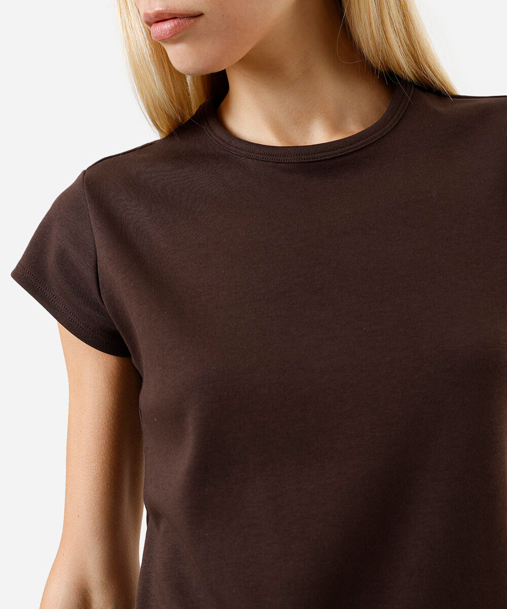 camiseta baby look feminina de algodão peruano interlock marrom