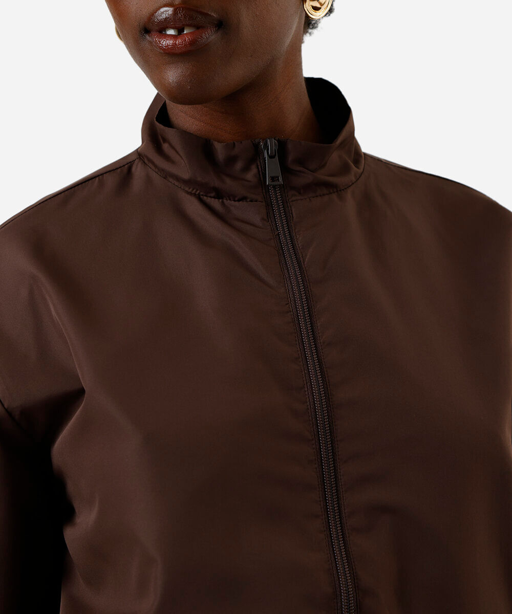 jaqueta corta vento feminina básica marrom