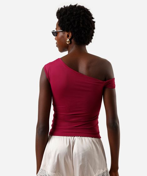 blusa feminina assimétrica em poliamida vinho