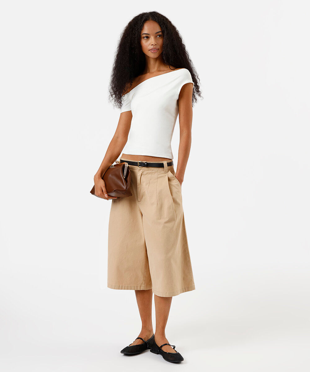 blusa feminina assimétrica em poliamida off white