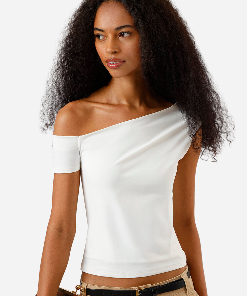 blusa feminina assimétrica em poliamida off white