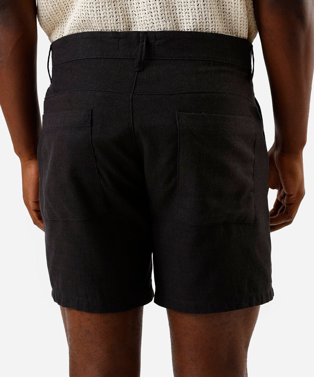 short masculino chino com linho preto