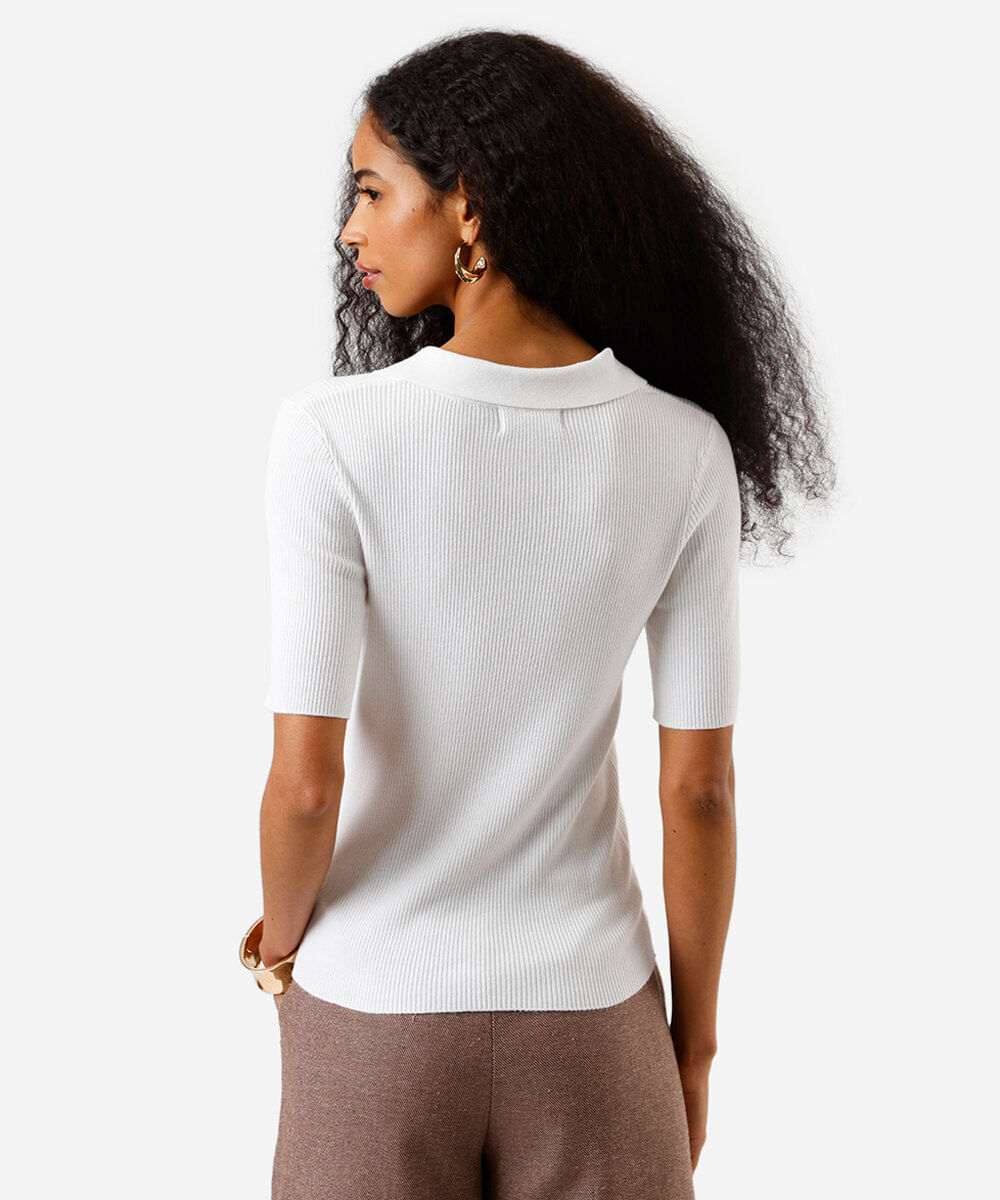 polo feminina de tricô com botões off white