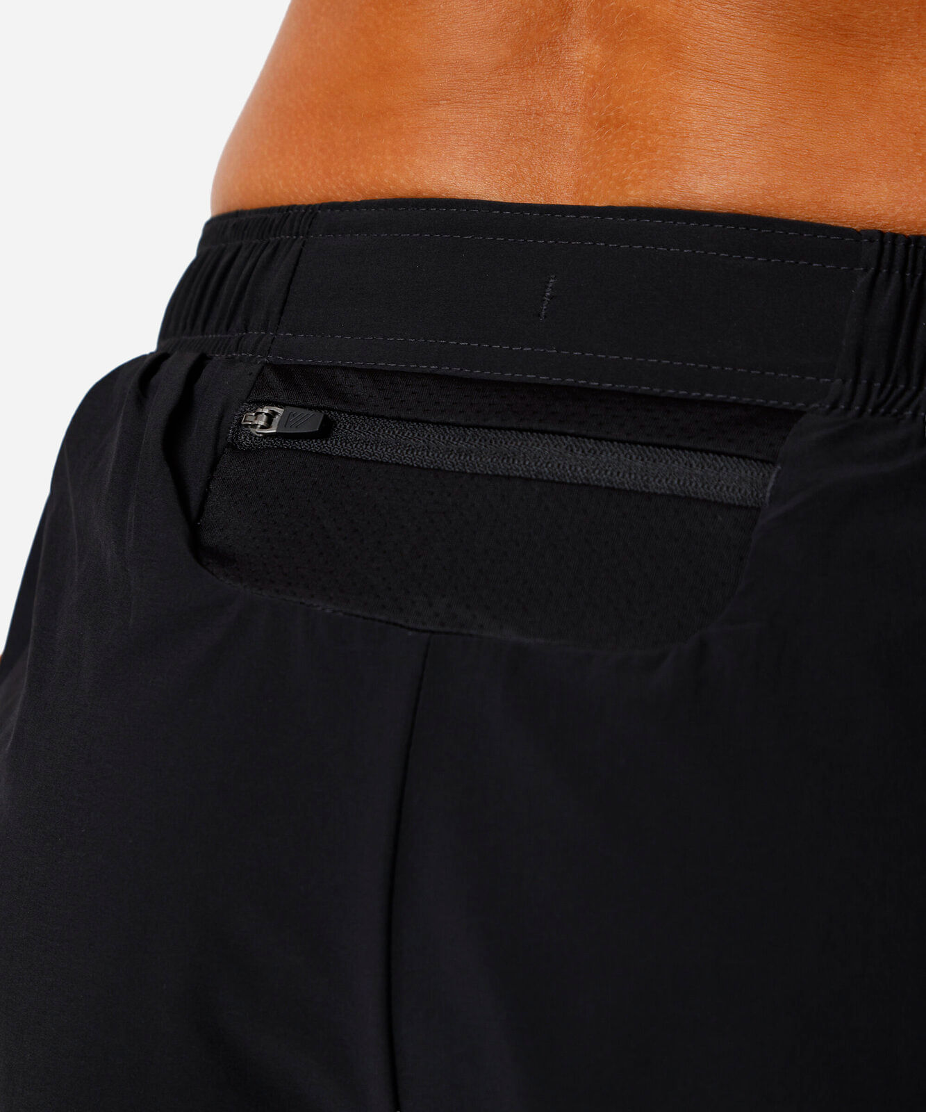 short feminino esportivo com refletivo preto