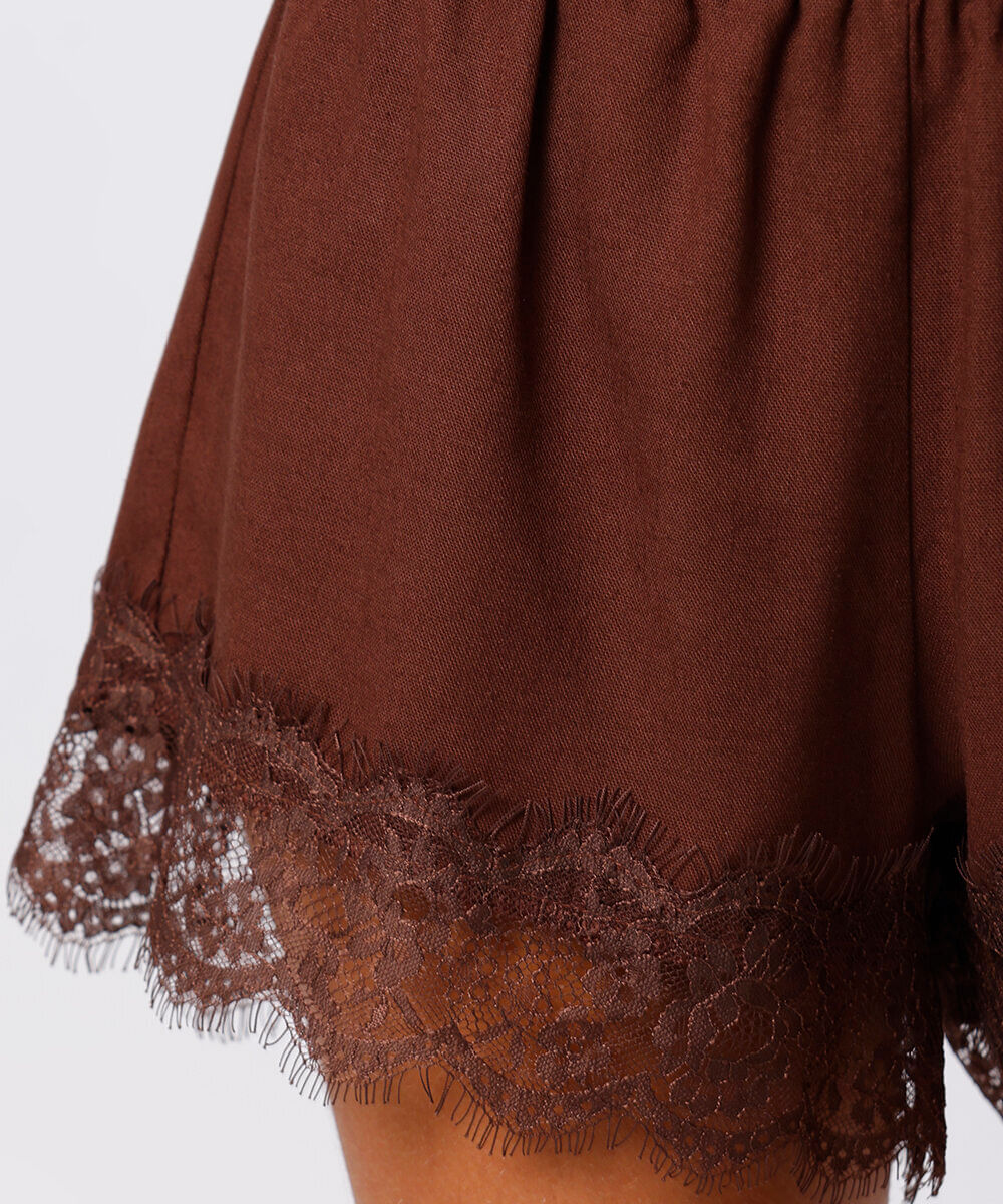 short feminino com linho e renda mindset marrom