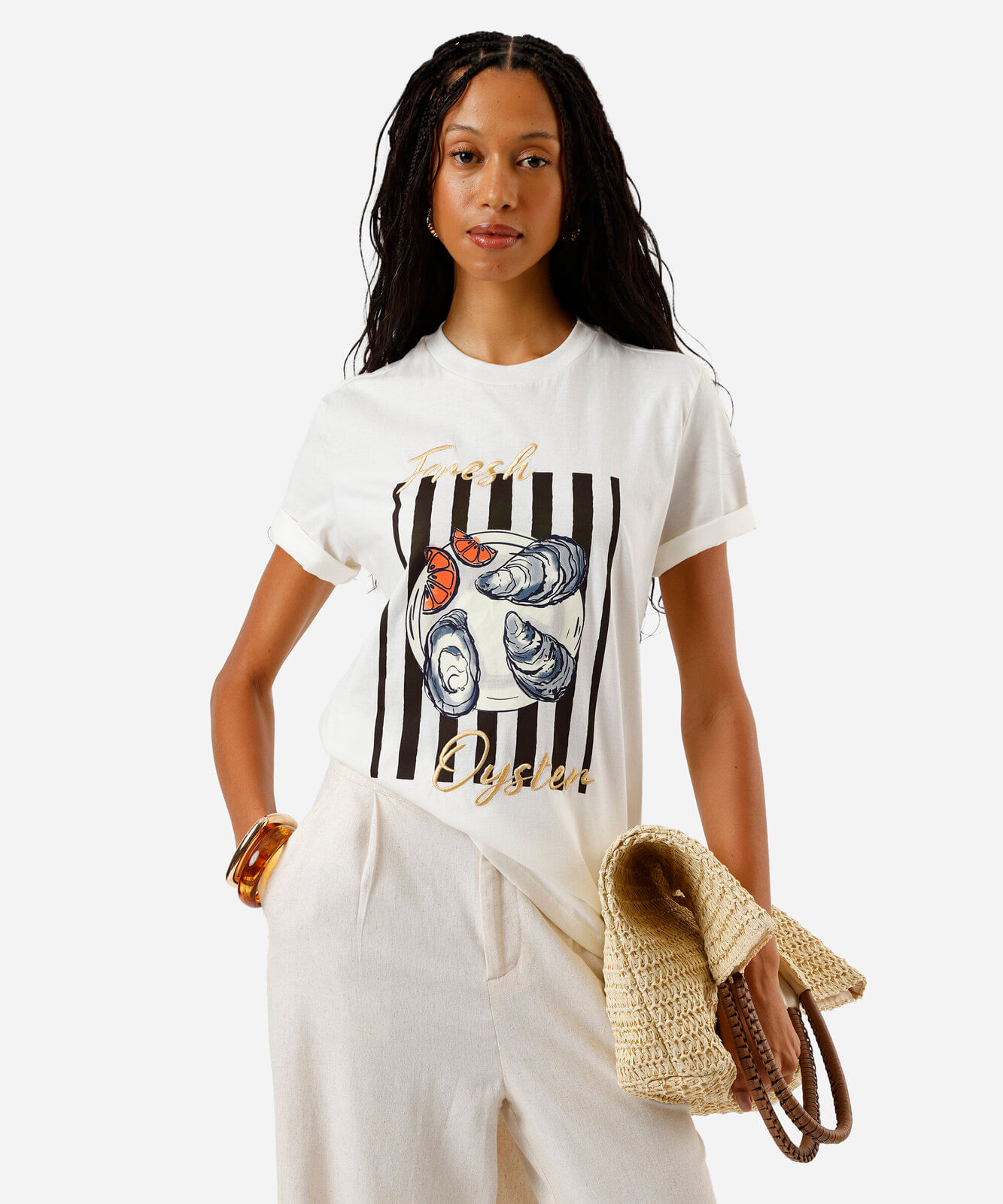 camiseta feminina de algodão bordada ostras  off white