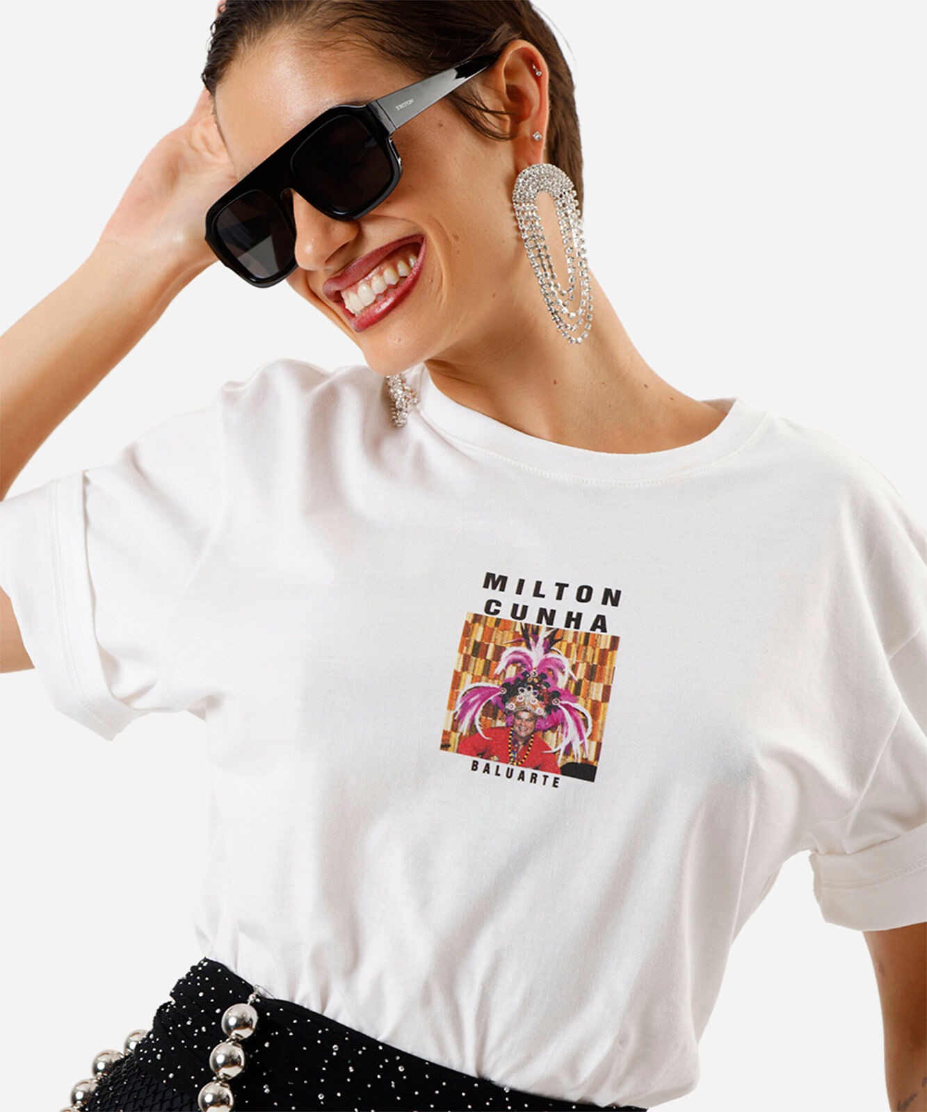 camiseta unissex de algodão digital milton cunha baluarte off white