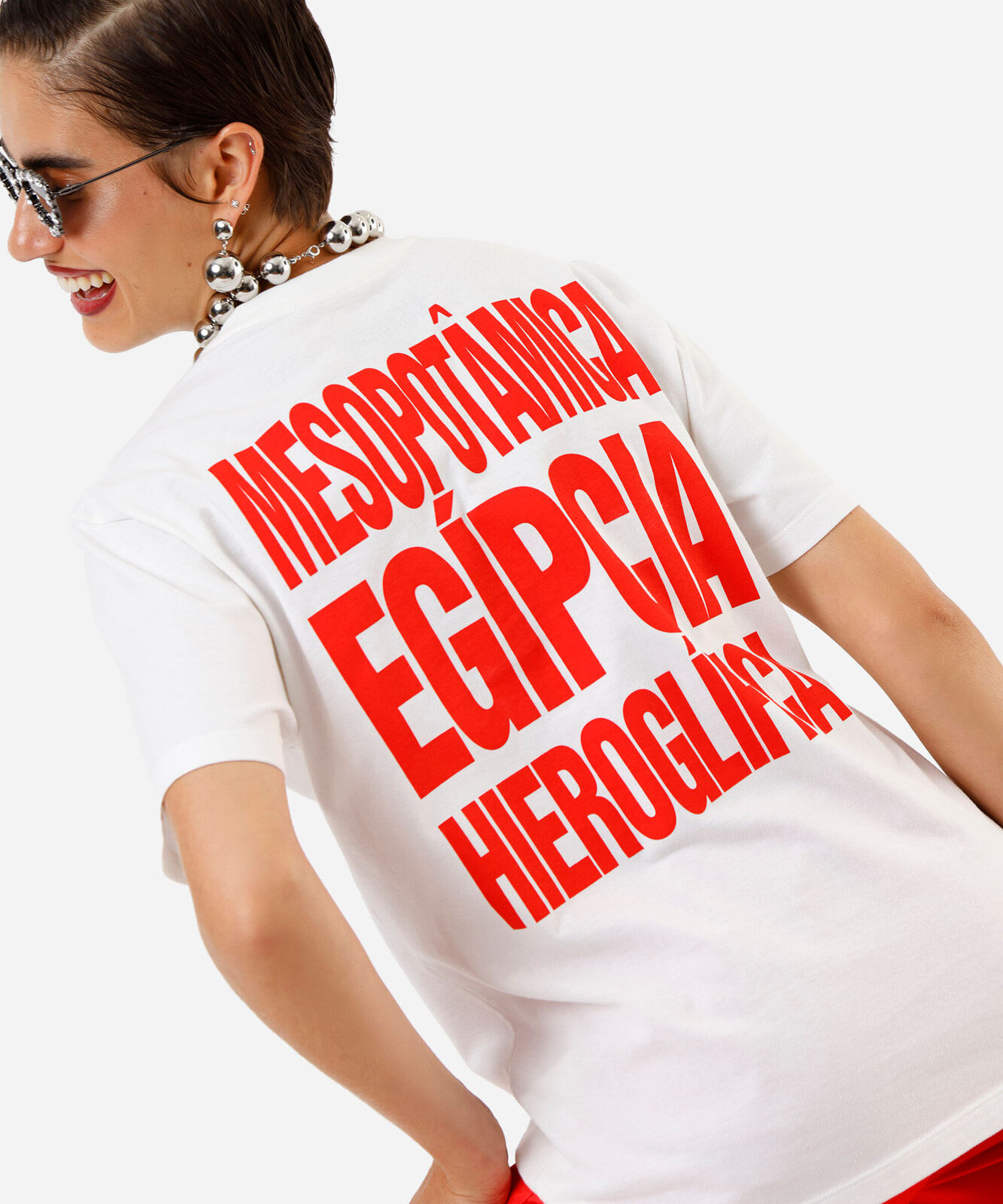 camiseta unissex de algodão digital milton cunha faraônica off white