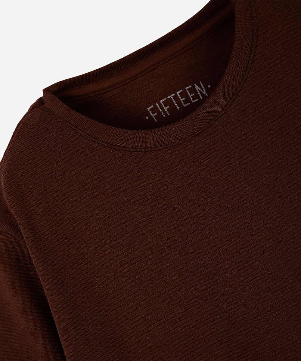 camiseta de algodão juvenil texturizada manga curta marrom