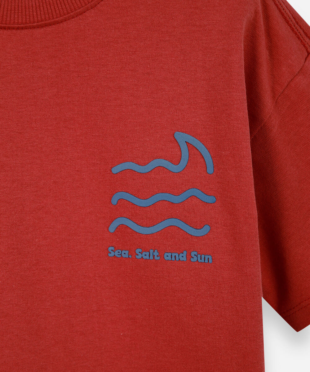 camiseta infantil ondas minimalista vermelha
