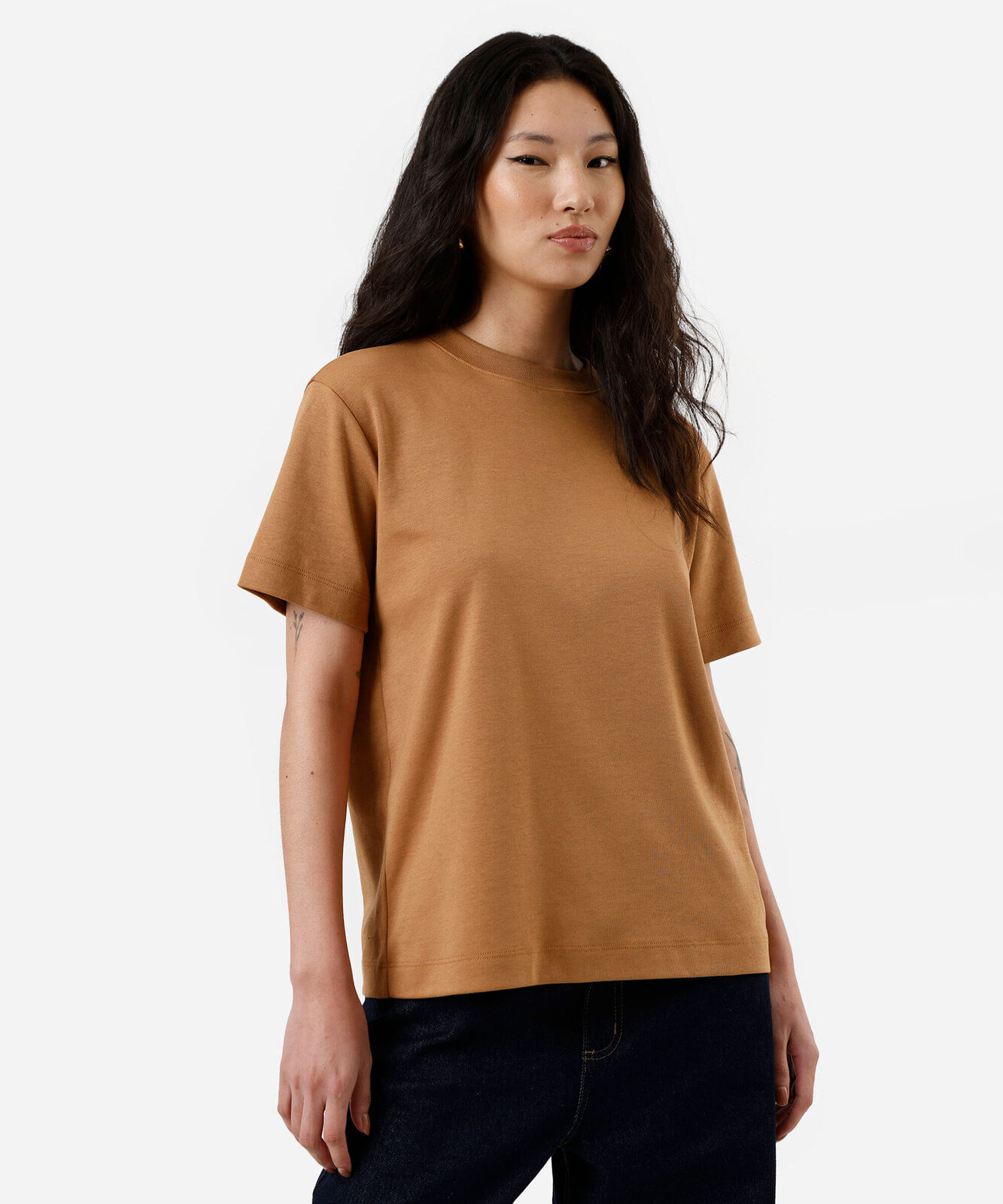camiseta comfort feminina de algodão peruano interlock marrom