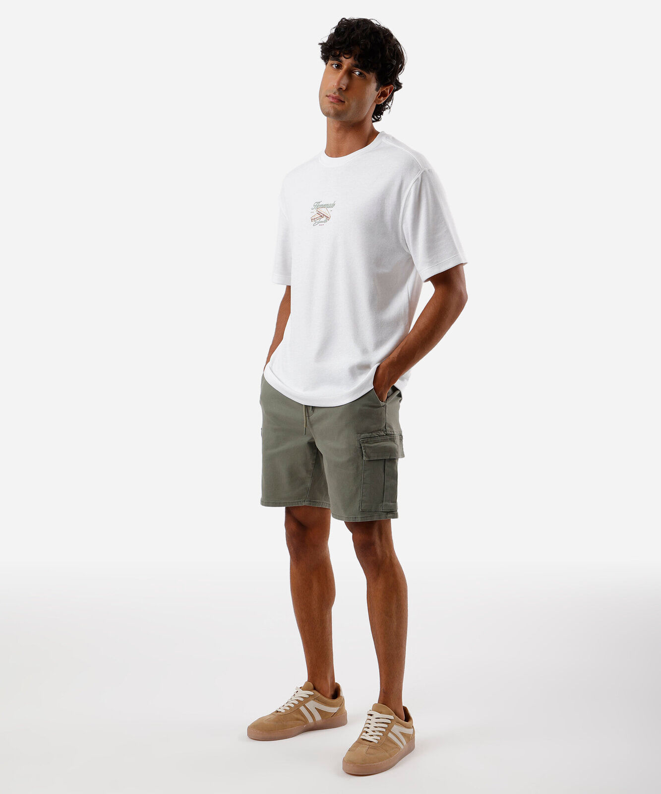 bermuda cargo masculina de sarja cós elástico verde