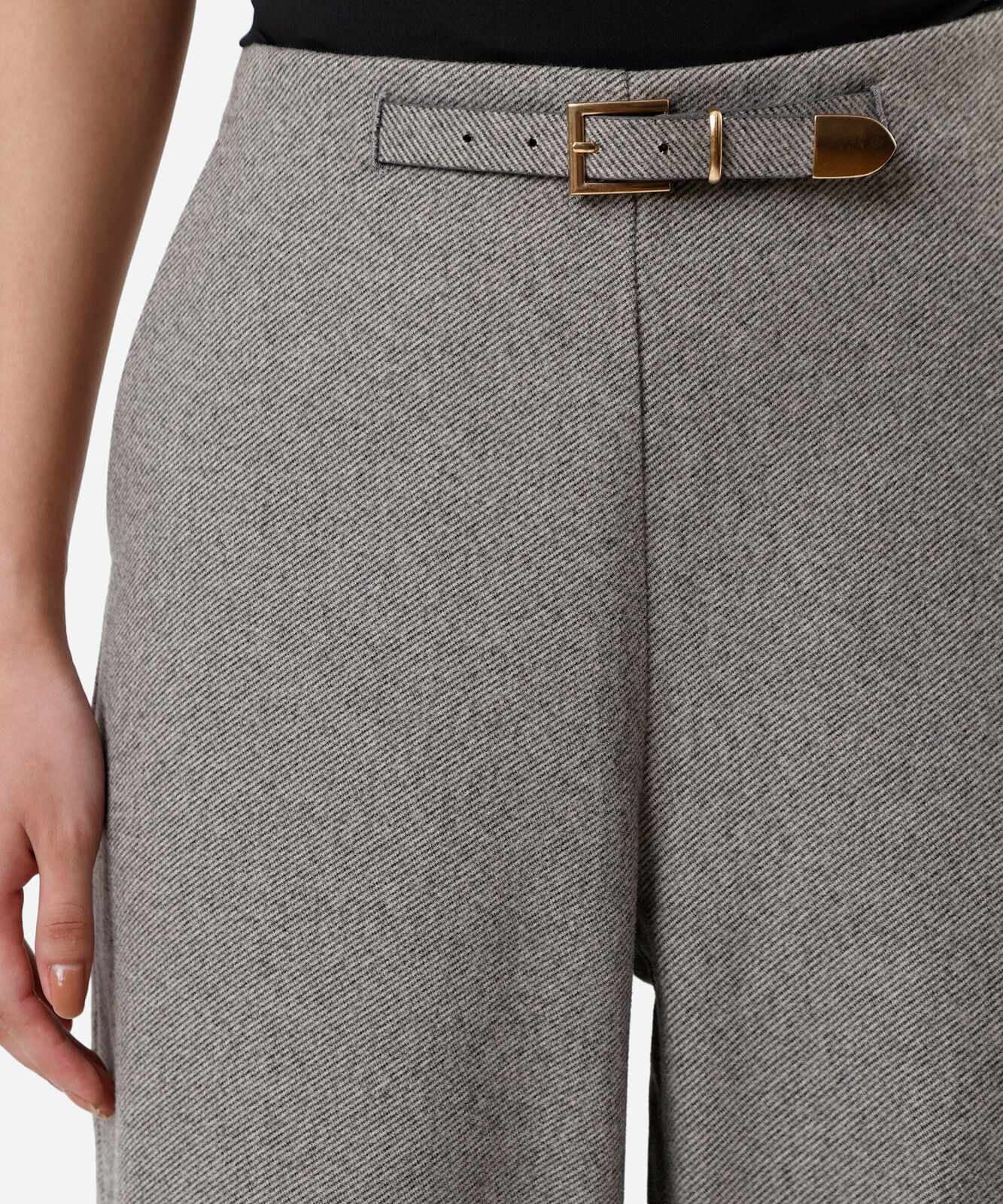 calça reta feminina de alfaiataria com cinto cinza