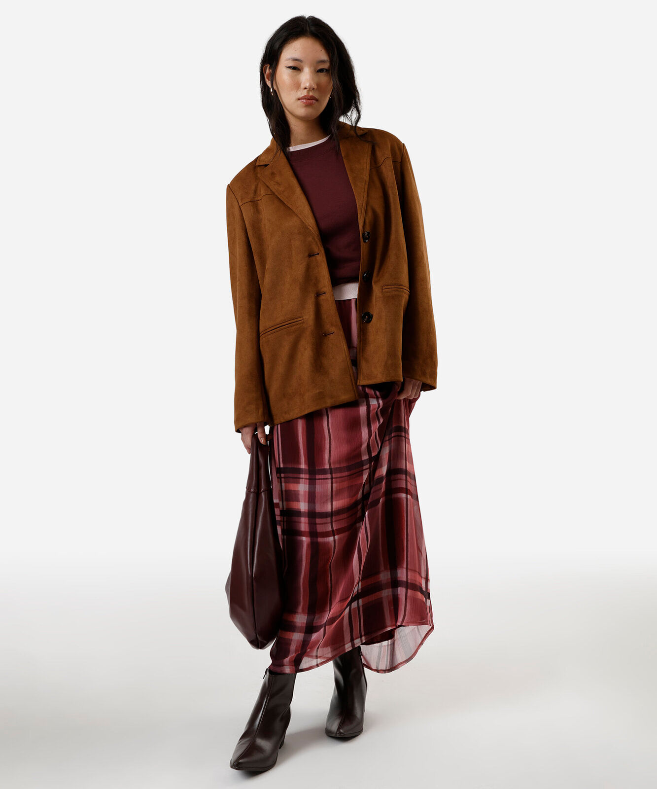 blazer alongado feminino de suede marrom