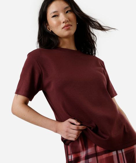 camiseta básica feminina de algodão peruano oversized com fendas vinho