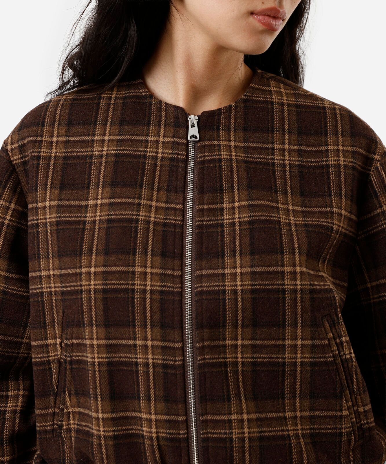 jaqueta bomber feminina com lã xadrez marrom
