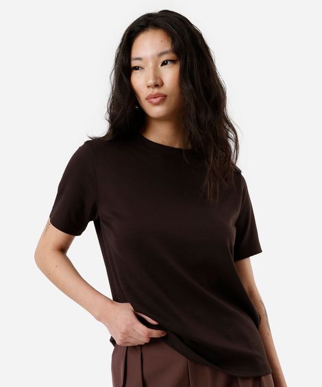 camiseta classic feminina de algodão peruano interlock marrom