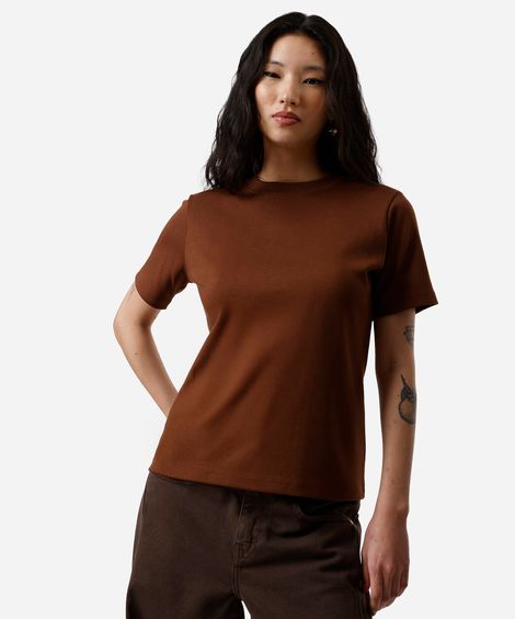 camiseta classic feminina de algodão peruano interlock marrom