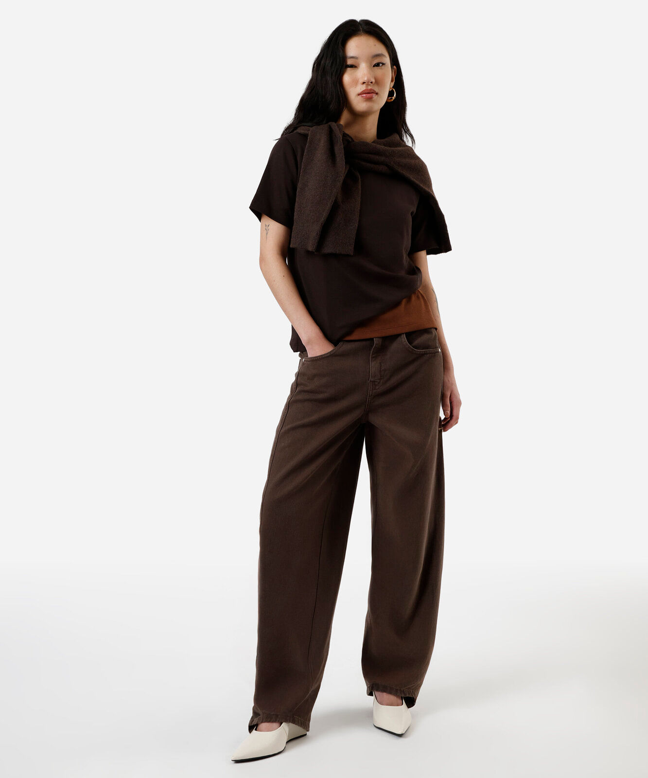 camiseta classic feminina de algodão peruano interlock marrom